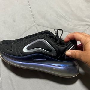 Nike air 5.5 women’s shoe, only worn 3times. Still very new